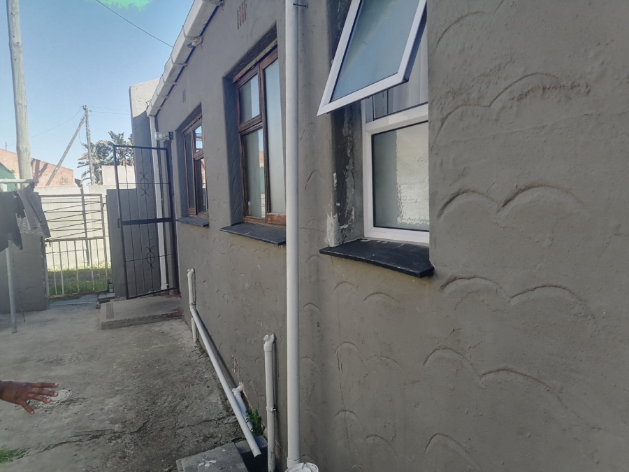3 Bedroom Property for Sale in Palm Park Western Cape